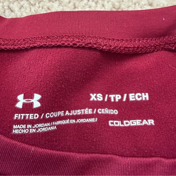 Under Armour Cold Gear Fitted Long Sleeve Shirt Womens XS Maroon - Picture 3 of 6